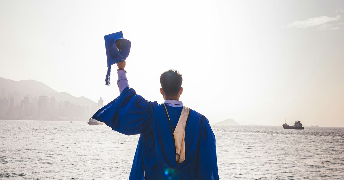 118 Brevi battute per festa di laurea